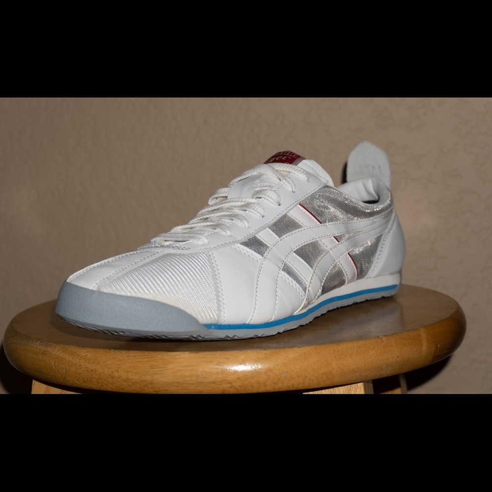Onitsuka Tiger Fencing LA 84 Sneakers